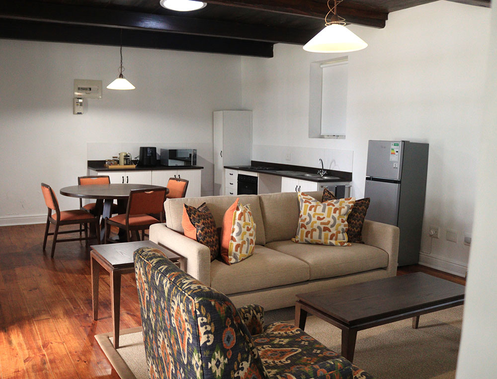 Langenhoven Country House Apartment C in Riversdale